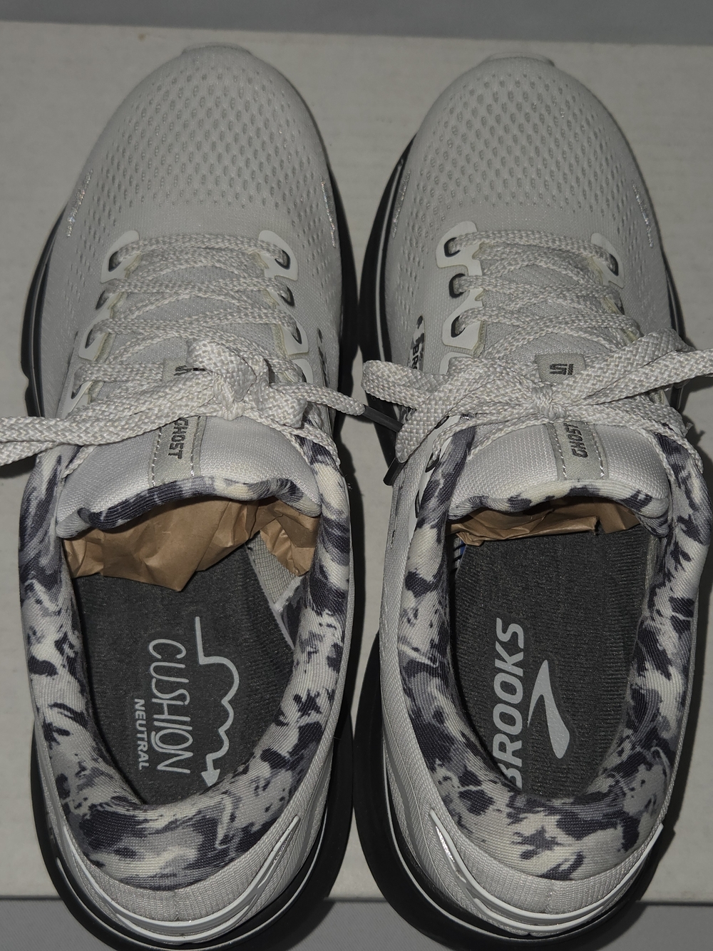 Brooks Ghost 15 Running Shoes White Grey Camo US Women Size 9 - Picture 8 of 10